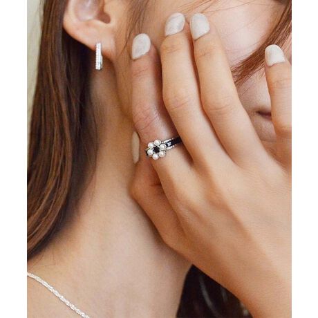 AM[ΉANZT[i̓jbPt[ƂȂ܂BAM[NɂfނgpĂ܂AׂĂ̕ɃAM[NȂƂ񑩂̂ł͂܂Bystyiroz̖킭킭ʂĂ܂B "styiro"Ƃ́AtXŉMӖystylozƍʁyiroz킹sʁiFjMẗӂ̑B w̃R[fBl[gɂAFM̔JƂ̂킭킭悤ȋCxƂӖ߂Ă܂BႤobOAႤANZT[AႤwAAW ÃX^CmV[Cɍ킹vf肰Ȃ邻ȑl̂߂̃uhłB摜̏i̓TvłBۂ̏iƐFAdlAHATCYAfޓ኱قȂꍇ܂Bi摜́A̓p\RȂǂ̉{ɂAۂ̐FƈقȂČꍇ܂B\߂B[^:405-5131]