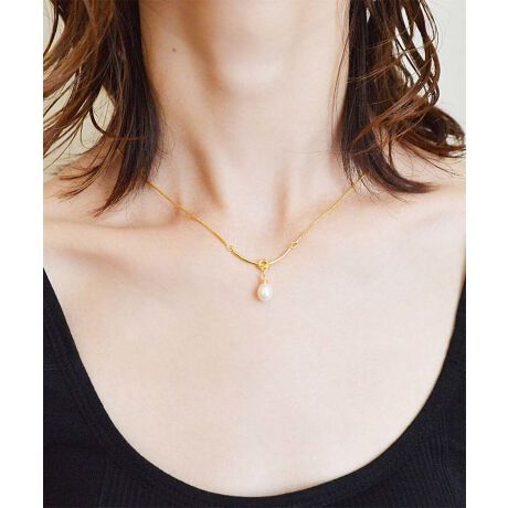 AM[ΉANZT[i̓jbPt[ƂȂ܂BAM[NɂfނgpĂ܂AׂĂ̕ɃAM[NȂƂ񑩂̂ł͂܂Bystyiroz̖킭킭ʂĂ܂B "styiro"Ƃ́AtXŉMӖystylozƍʁyiroz킹sʁiFjMẗӂ̑B w̃R[fBl[gɂAFM̔JƂ̂킭킭悤ȋCxƂӖ߂Ă܂BႤobOAႤANZT[AႤwAAW ÃX^CmV[Cɍ킹vf肰Ȃ邻ȑl̂߂̃uhłB摜̏i̓TvłBۂ̏iƐFAdlAHATCYAfޓ኱قȂꍇ܂Bi摜́A̓p\RȂǂ̉{ɂAۂ̐FƈقȂČꍇ܂B\߂B[^:4054561]