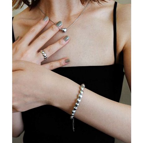 i̓Vo[925ŃR[eBOĂ܂BAM[NɂfނgpĂ܂AׂĂ̕ɃAM[NȂƂ񑩂̂ł܂Bystyiroz̖킭킭ʂĂ܂B "styiro"Ƃ́AtXŉMӖystylozƍʁyiroz킹sʁiFjMẗӂ̑B w̃R[fBl[gɂAFM̔JƂ̂킭킭悤ȋCxƂӖ߂Ă܂BႤobOAႤANZT[AႤwAAW ÃX^CmV[Cɍ킹vf肰Ȃ邻ȑl̂߂̃uhłB摜̏i̓TvłBۂ̏iƐFAdlAHATCYAfޓ኱قȂꍇ܂Bi摜́A̓p\RȂǂ̉{ɂAۂ̐FƈقȂČꍇ܂B\߂B[^:4051886]