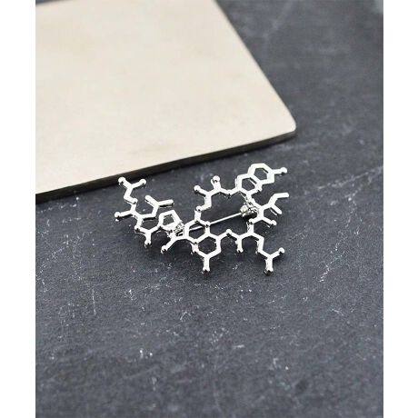 킢w\fUCƂȂwnu[`*:+B`bƃAs[ɂ҂̃ACełyl̗VѐSA}`[XȃANZT[zR[fBl[g̑NxCɍ߂u[`B^ɂ͂܂ȂRȔzŁAlXȃAWy݂܂BigAp[eB[Ȃǂ̃IP[WV[܂ŕLΉB莝̃ACeƍ킹₷AIWieBvXăÑR[fBl[gɁXg[}t[𗯂߂u[`ƂāAjbgVvȃgbvX郏|CgɁB@ׂȂ݊̂fUC̓uEXWPbgAs[X̋݌͂AobOXq̃ANZgƂĂ􂵂܂BĂƏd󂷂閜\ANZT[łBstyiroZNg̃u[`̓ghɍEȂ^CXȃfUCŁAg̃[h[uɁAđ؂ȕւ̐S܂MtgƂĂ߂łBystyiroz̖킭킭ʂĂ܂B "styiro"Ƃ́AtXŉMӖystylozƍʁyiroz킹sʁiFjMẗӂ̑B w̃R[fBl[gɂAFM̔JƂ̂킭킭悤ȋCxƂӖ߂Ă܂BႤobOAႤANZT[AႤwAAW ÃX^CmV[Cɍ킹vf肰Ȃ邻ȑl̂߂̃uhłB摜̏i̓TvłBۂ̏iƐFAdlAHATCYAfޓ኱قȂꍇ܂Bi摜́A̓p\RȂǂ̉{ɂAۂ̐FƈقȂČꍇ܂B\߂B_炩ȍގgpĂ邽߁AfUCɂĘpȂԂœ͂ꍇ܂B[^:4056131]