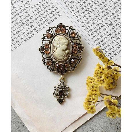 ystyiroz̖킭킭ʂĂ܂B "styiro"Ƃ́AtXŉMӖystylozƍʁyiroz킹sʁiFjMẗӂ̑B w̃R[fBl[gɂAFM̔JƂ̂킭킭悤ȋCxƂӖ߂Ă܂BႤobOAႤANZT[AႤwAAW ÃX^CmV[Cɍ킹vf肰Ȃ邻ȑl̂߂̃uhłB摜̏i̓TvłBۂ̏iƐFAdlAHATCYAfޓ኱قȂꍇ܂Bi摜́A̓p\RȂǂ̉{ɂAۂ̐FƈقȂČꍇ܂B\߂B[^:4058351]