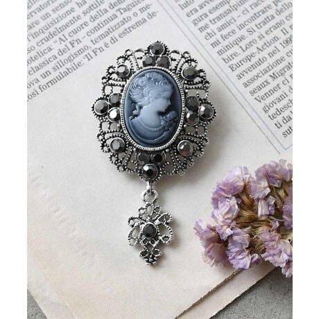 ystyiroz̖킭킭ʂĂ܂B "styiro"Ƃ́AtXŉMӖystylozƍʁyiroz킹sʁiFjMẗӂ̑B w̃R[fBl[gɂAFM̔JƂ̂킭킭悤ȋCxƂӖ߂Ă܂BႤobOAႤANZT[AႤwAAW ÃX^CmV[Cɍ킹vf肰Ȃ邻ȑl̂߂̃uhłB摜̏i̓TvłBۂ̏iƐFAdlAHATCYAfޓ኱قȂꍇ܂Bi摜́A̓p\RȂǂ̉{ɂAۂ̐FƈقȂČꍇ܂B\߂B[^:4058351]