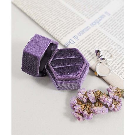 ystyiroz̖킭킭ʂĂ܂B "styiro"Ƃ́AtXŉMӖystylozƍʁyiroz킹sʁiFjMẗӂ̑B w̃R[fBl[gɂAFM̔JƂ̂킭킭悤ȋCxƂӖ߂Ă܂BႤobOAႤANZT[AႤwAAW ÃX^CmV[Cɍ킹vf肰Ȃ邻ȑl̂߂̃uhłB摜̏i̓TvłBۂ̏iƐFAdlAHATCYAfޓ኱قȂꍇ܂Bi摜́A̓p\RȂǂ̉{ɂAۂ̐FƈقȂČꍇ܂B\߂BAR[≖fnȂǂ̏ŁEۉtiɕtƁAFϐFEV~ꍇ򉻂𑁂߂錴ɂȂ܂̂łӂB[^:4042371]