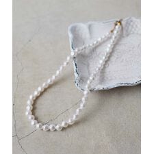 パール調ネックレス