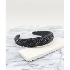 スタイロ(styiro)のビーズ刺繍カチューシャ