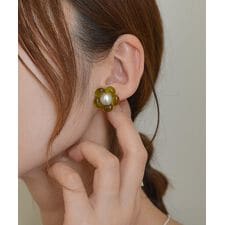 ニッケルフリー クリアフラワーパールピアス