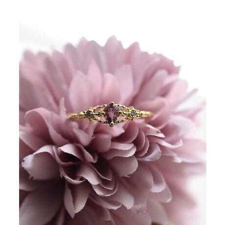 AM[ΉANZT[i̓jbPt[ƂȂ܂BAM[NɂfނgpĂ܂AׂĂ̕ɃAM[NȂƂ񑩂̂ł͂܂Bystyiroz̖킭킭ʂĂ܂B "styiro"Ƃ́AtXŉMӖystylozƍʁyiroz킹sʁiFjMẗӂ̑B w̃R[fBl[gɂAFM̔JƂ̂킭킭悤ȋCxƂӖ߂Ă܂BႤobOAႤANZT[AႤwAAW ÃX^CmV[Cɍ킹vf肰Ȃ邻ȑl̂߂̃uhłB摜̏i̓TvłBۂ̏iƐFAdlAHATCYAfޓ኱قȂꍇ܂Bi摜́A̓p\RȂǂ̉{ɂAۂ̐FƈقȂČꍇ܂B\߂B[^:4057951]