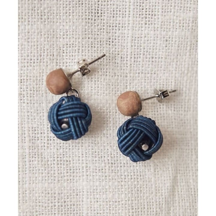 [}C]yz{ sAX/iIWAKURAj CfBSu[