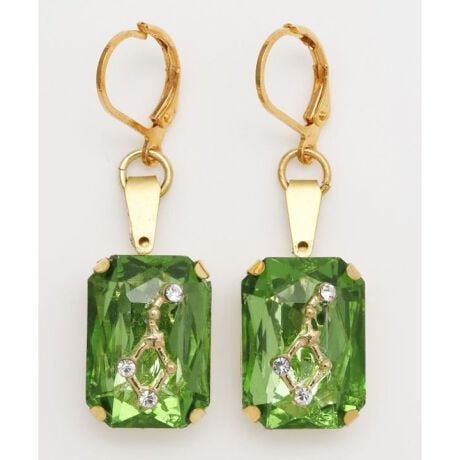 [^ԁFLECZ5110-2025]12C[WJ[̃`FRKXłꂽtbNsAXBXɂꂽKYr[YA肰Ȃ߂܂B