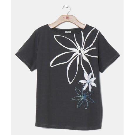 [^ԁFYCA-3303-2025]ɑ傫AMȃeBAB]̃bXTVcgɗ]TTCYB|E^ŐLт̗ǂngpĂ܂B̂肵fފŃXgb`A^ꂵɂANp܂BXe[Wōō̗x𖣂邽߂̃bXɌȂAuґȒSnvƁu₷vǋy@\ITVcBfReď炵oAIo͏Ȃ߂̍LȂ݌łB