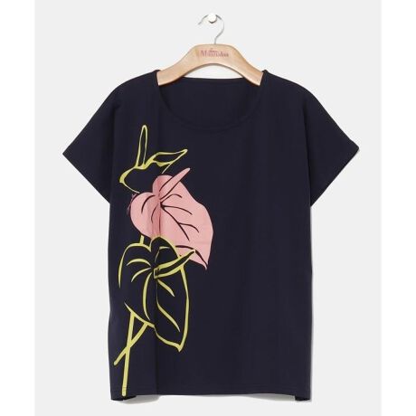 [^ԁFYCA-5106-2025]CXg^b`₳ۂ̃AXE`ꂽTVcBGƂЂ₽ڐG⊴̐n͊炩ȔG肪IłBƂ炵Y߂ɒVGbgŁA̘r₨ڗbNXȂɁBtbX^E[Xɂ߂łB