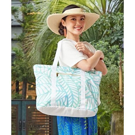 [^ԁFYCEP5115-2025]_ȃoii[t`ꂽ傫߃bXobOBȂłӂ肵ŌyAbX̂قɊyȂǂ̂ɂ߂łBt@Xi[̊O|Pbg1A|Pbg2tŋ@\A߂Ȃ̂Ō|ł܂B