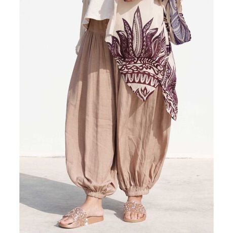 [^ԁFIDS-5118-2025]GL]`bNȑ܂AWpcBnA[XJ[ȐFWJƃRbg[̗fނŃJWAo܂B