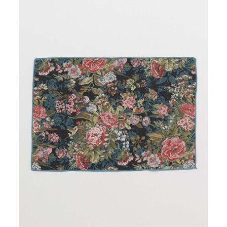 [^ԁFLCYP5604-2025]pbƖڂAԕ̃`}bgBe[uR[fɉfACełBǂɏẴANZgƂĂB