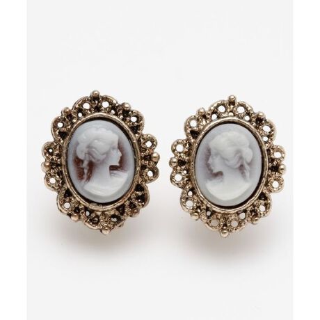 [^ԁFLKXZ5622-2025]JI`[t̃COBAeB[N̂悤ȕ͓IBԂȃfUCŁAR[fBl[giŃgȕ͋CɉoĂ܂B