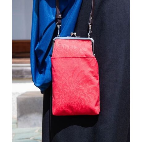 [^ԁF7JNP5210-2025]̂鎿iȈۂ̓ԃV[YBbVWK[hgpĂ邽ߗȕ͋CłBX}z⏬^Ԃ̂ɂ߂̂܌obOBV_[RtB