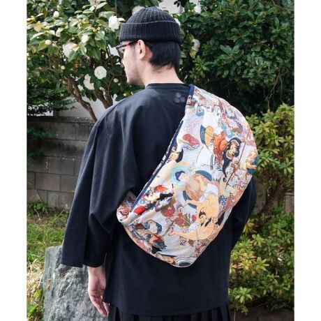 [^ԁF7IKP5202-2025]܂ŕC~|̂悤ȃVGbg̐VX^CobOB{̗lXȕGR[WfUCJȂł͂̃IWiB|GXefނȂ̂ŌyĎ^тɕ֗BTChɃt@Xi[t̏ȃ|PbgQtĂ̂ŁAKgтȂǂ̎[\B]Ԃł̂oȂǁAANeBuȃV[ł̊ԈႢȂBjɂ߁B