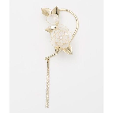 [^ԁF74WZ5201-2025]X䉖(VNN)̉Ԃ`[tɂC[tbNBƂ䉖̉ԂɁÃCXg[ANZgBɃ_ŉȈۂYĂ܂B