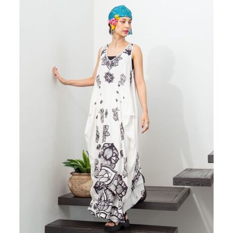 [^ԁFIAC-5214-2025]yAmina~VORRUKz^C̃A[eBXgVORRUKƂ̃R{B͋[^X̊GPF̃vgŗƂ񂾕ό`̃s[XB_炩ė[fނŒSnQBPFJ[OőACeƂ킹₷BrW[̃ANZgVlbNŎ肪茩鏊|CgB