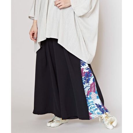 [^ԁF7CQ-5205-2025]тɖAa̔\pcB̉Bꂽu|(͂)vC[WAтɂƔ`؂₩ȐF͂̃pcB敗悤ȑu₩A@ׂȑ؂̃vg{AR̗DZ悤ȈꖇłB