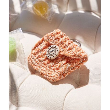 [^ԁFNWWP5223-2025]ChAlp[̗ŏoԔt[}[PbgC[WAlp[̎҂݃~j|[`BAirPods(̑Aꕔ̃CXCz)pTCYBɓꂽԂŏ[dł悤ɌJĂ܂By߂VvȑfފȂ̂ŁAR[fI΂jZłg܂BOtȂ̂ŃJriȂǂɒʂāAobOX}zXgbvɕtĎɃJX^y݂B