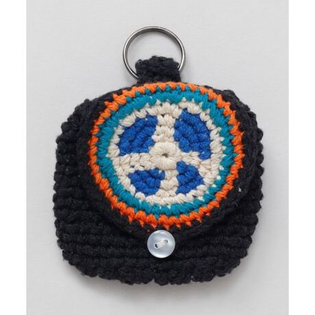 [^ԁFNWWP5221-2025]ChAlp[̗ŏoԔt[}[PbgC[WAlp[̎҂݃~j|[`BAirPods(̑Aꕔ̃CXCz)pTCYBɓꂽԂŏ[dł悤ɌJĂ܂BςƖڂ䂭FȂ̂ŃR[fBl[g̃ANZgɂBOtȂ̂ŃJriȂǂɒʂāAobOX}zXgbvɕtĎɃJX^y݂B