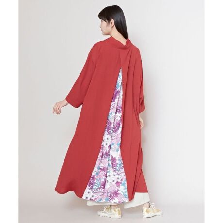 [^ԁF7CQ-5204-2025]тɖAa̔\s[XB̉Bꂽu|(͂)vC[WAтɂƔ`؂₩ȐF͂̃s[XB敗悤ȑu₩A@ׂȑ؂̃vg{AR̗DZ悤ȈꖇłB̂悤ȋݍ킹̃fUCiĂAʂ͖n̂߁Aigɂ҂łB