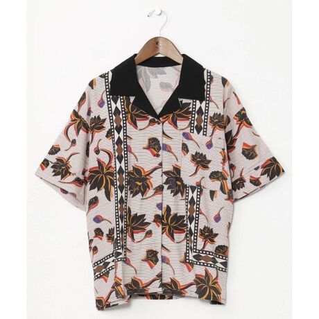 [^ԁFIDS-5212-2025]AtJ̃JKCXpCA󂯁A[^XAtJȕ͋CɃfUCVcBBe[WVbNȐFƁA{EOVcƃAnVc~bNXꒅBZ߂̒́ArʂB`ꂽJKZCCÖӖ́Au̐̍K͈Ɓv