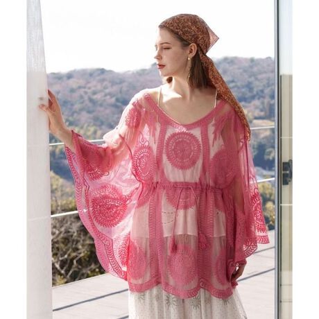 [^ԁFCKO-5202-2025][X̑fނCȃgbvXBEGXg}[Nŕό`gbvXƂĂB_Ȏhイ͗lƑN₩ȃJ[oG[V͓IB