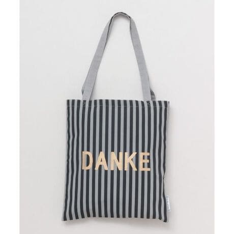 [^ԁFLNEP5301-2025]肪ƂtXAhCcAXyCAC^AAꂼ̍̌tŃ|Cgɂ}VFGRobOłByʂŃRpNgɂ߂ĉוɂȂ炸ɎƂł܂B