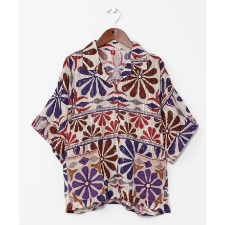 [^ԁFIAC-5233-2025]J݃VcfUCŁATbƒVcBNW[gBɏZ܂uJb`vCXpCA󂯂fUCBJb`Ȃł͂̃nh[N/~[[NhJ_ɕ\BChȃhr[̗ȑfފɁALbƌ郉B݊̂eLX^ĆALɍʂXyVȑɁB