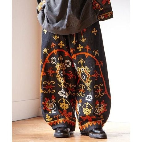 [^ԁFILL-5310-2025]ChAOW[g̃Jb`n̓`IȎhイ`[t㕗ɃAWB_ɎhイzuABe[Wo[VGbg̃YpcBVcƍ킹ZbgAbvR[fBl[g߂łBhイZ@ɂ̓Ch̃Ahイ̗pB̃R[fBl[gɃvX邾ŕ͋CAbvACełB