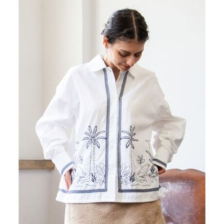 [^ԁFIAC-5330-2025]Sn̂炩Ȗȑfނ̃VcBZ̒Vc͋G߂̕ςڂɑ劈Bg̃MU[ŁA茩ȂƂpy߂܂BgAɐŕ`ꂽA؁XtA̎hイ|CgB70Ñqbs[C[WFWJŁApcƂ̃ZbgAbvR[f߂łB