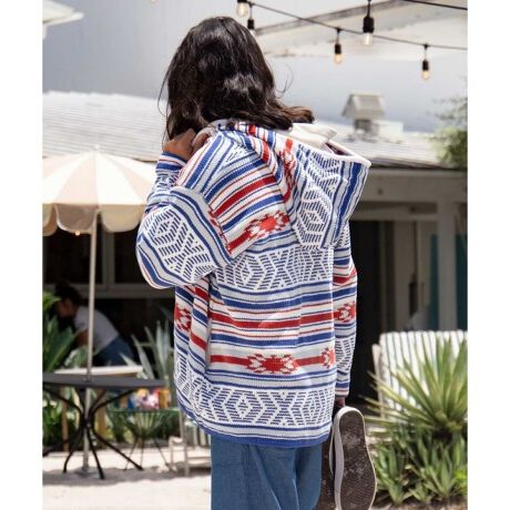 [^ԁF49T-5306-2025]_炩݂̂郁YjbgAE^[BnC̊C邳₩ȃJ[̃IeKB̈ꖇŃR[fBl[g܂܂BՂƋC܂񂾃[fނŒSn͌ygAE^[łB