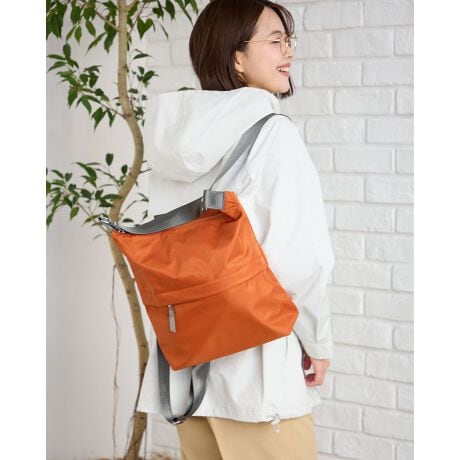 [^:467R2002]yiCfނgpbNłBOʂ̑傫ȃ|Pbg|Cgŗs⃌W[Ɏg₷ACełB