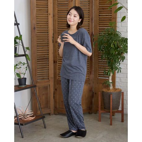 [^:192R8200]hbgpcɁA܂킵̂ATu킹Jbg\[pW}łB̃Ci[TVcƔG߂ɋCyɉHDJ[fBKgݍ킹֗ȎO_ZbgłBy Homewear̂ zgƐ݌vAg̐؂ւOɂ炷ƂŁAE₷QԂX[YɍsuKdlvɂȂĂ܂B܂A{gX̓EGXg̓ɁAuSւvAEGXgSo܂BDtȂAقǂɃSւ邱ƂłAD݂̒ɒ邱Ƃ\łB