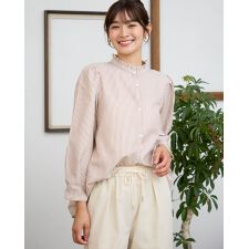 ゴールデンベア　ホワイトレーベル(Golden Bear　White Label)のフリルブラウス