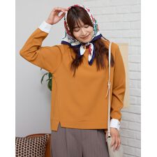 ハイネックプルオーバー