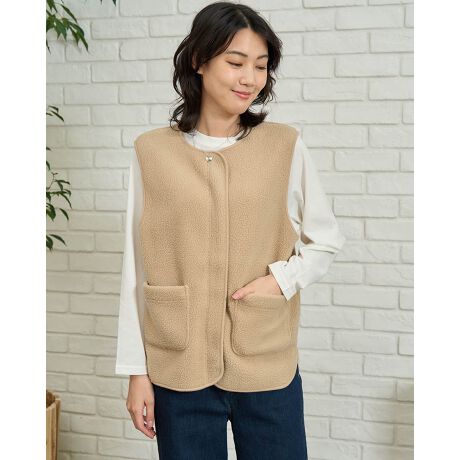 [^:467RD401]_炩ȃ{At[XfނgpJWAxXgByĂAH~̃C[hX^Cɂ҂̈ꖇłB킹₷J[WJŃfC[Ɋ􂵂܂BAEghA^E[X܂ŁALV[ŏd󂷂ACełB