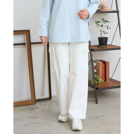 [^:467RD701]ɐLсAʂɂ͋Nт{G肪ǂ_炩g݂L܂BŜɂ肵ʂ̃Xg[gVGbgŋř`Jo[܂BEGXg̓xg؂ւŁAǧԂdlɂĂ܂BOeɃXbV|PbgƗeɃtbvt̃pb`|PbgL܂B