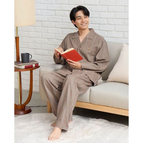 [^:139R8003]XgCv̒EY{̃e[[hpW}łB_炩w{[gD̐ngp܂BƂTCYŁASn̗ǂ߂łBy Homewear@e[[hpW}̂ zỸe[[hpW}́AEGXgSɍׂR[S2{̗pĂ̂Ń\tgȃtBbgy݂܂B܂A{gX͑OJdlŁAqbvCɂƂp^[łƂpɂȂ܂BEGXg̓ɁAuSւvAEGXgSo܂BDtȂAقǂɃSւ邱ƂłAD݂̒ɒ邱Ƃ\łB