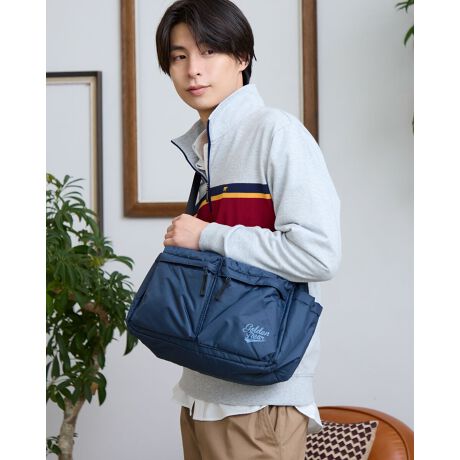 [^:314RC013][͔QI}`|PbgV_[obNłB̂V[Ŋ􂷂鑽@\obNłBobȎOʁAʁAƁAɃ|Pbgzu܂Big͂AsAEghAȂǉוȂ肪ȃV[ł􂵂܂B