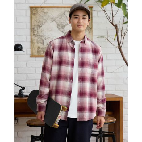 [^:314RE223]gĥIu`FbN_炩ȐF̃Of[VzFɃAW{^_E݃VcłBNт{n͒gƏ_炩łBCi[ɂ͋߂̐F̃nClbNIXXłB