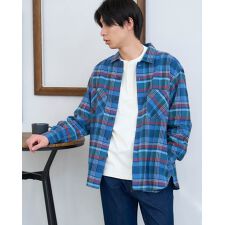 チェックシャツ