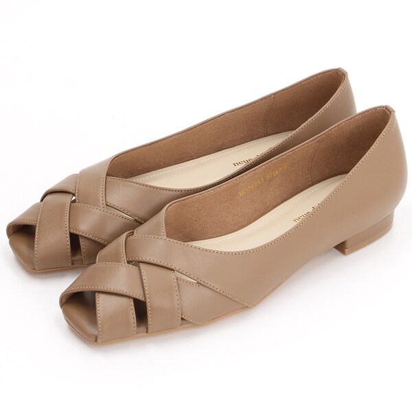 ポインテッドアシメトリーカットパンプス/ND25075 | ノイエ