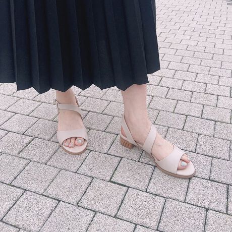 neue diffusion mCGfBt[WAVg[̃XgbvfUC|CgɂȂT_B[q[ł̃CYɌĂ܂Bq[ȕɂ߂̈ꑫłE߂̃[q[ň芴ESt̃XgbvŒEyIEVvȃfUCŗlXȃX^COƑ[^:ND24947]