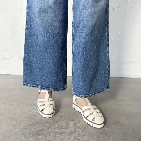 ƂtH͂̂܂܂ɁAîl͋̕CɎdグ܂BXj[J[̂悤ȗSnEڈȏɌyʂȃ\[ő^тyXłBE\[݂̍ɂłȐǂȂA₷iiɃAbv܂BEXgbvő܂łz[hĂ̂ň芴ob`łEXgbv̓tbN^CvŒEȒPA߂\łBÊ݂悢vgpĂ̂ŗΗقǓ݂܂BLR[fBlCgɍ킹₷AV[YXŒ􂵂ĂPłE\bNX킹Ƃ̑ob`Ȃ̂ŏtH܂Ŋy߂܂BEܐ悪łȂ̂ŃT_ɋȕɂIXXłBgh́uVo[v...ǂȃJ[Ƃǂ킹₷Vo[́AR[fBl[g̃XpCXƂĂƕ͋CςɂIXXłBi`Ōy₩Ȉۂ́uAC{[v...炵̂AC{[̓n[hAs[XXJ[gƂ̑łBԂ́uubNv...JWA烂[h܂ŕL􂵂ĂubŃAP͎ĂԃJ[łB[^:ND24381]