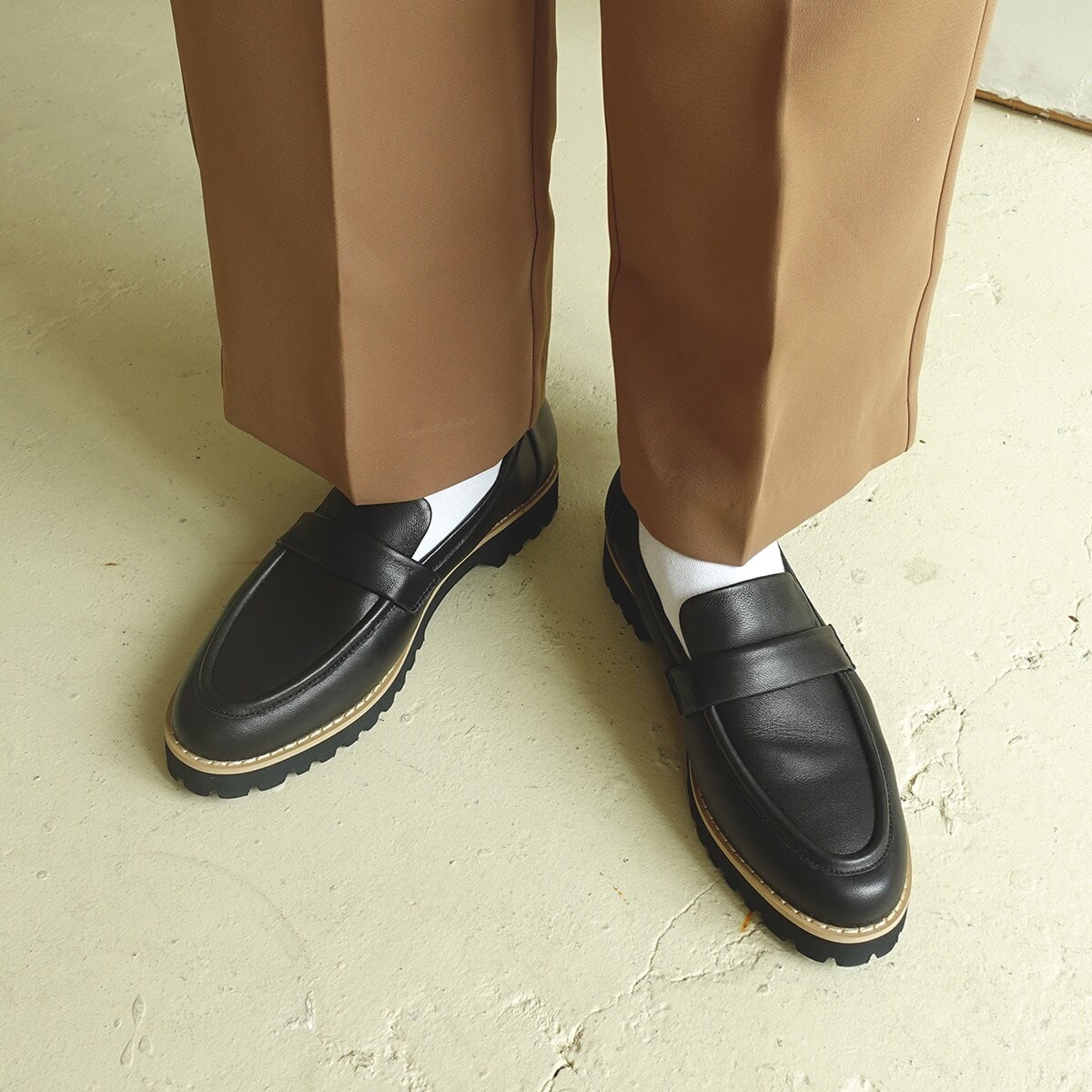 [}C]ꃍ[t@[ / ND24480/mCGfBt[Wineue diffusionj ubN