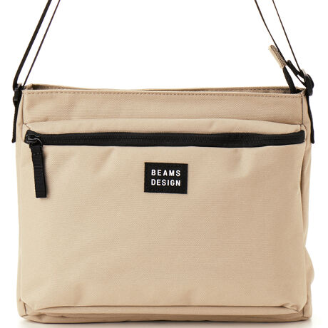 [^:BMMH5BS1]100%TCNfނōꂽGRȃV[YyʂŃRpNgȃTRbVobOoByʂŔ}`ȂAz500mlybg{gARpNgȐ܂肽ݎP[\B㝛fނgpĂ邽߁A}ȓVωɂSłBVvŃJWAȃfUCɁA|Cg̃S肰ȂANZgɁBjZbNXłgA^E[X͂Ał􂵂܂B