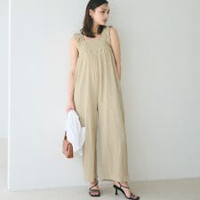 コカ(coca)の【シワが目立ちにくい】シボシャーリングフリルオールインワン 全4色